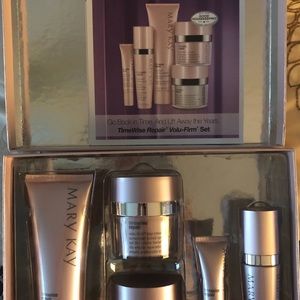 Mary Kay Timewise Repair Set